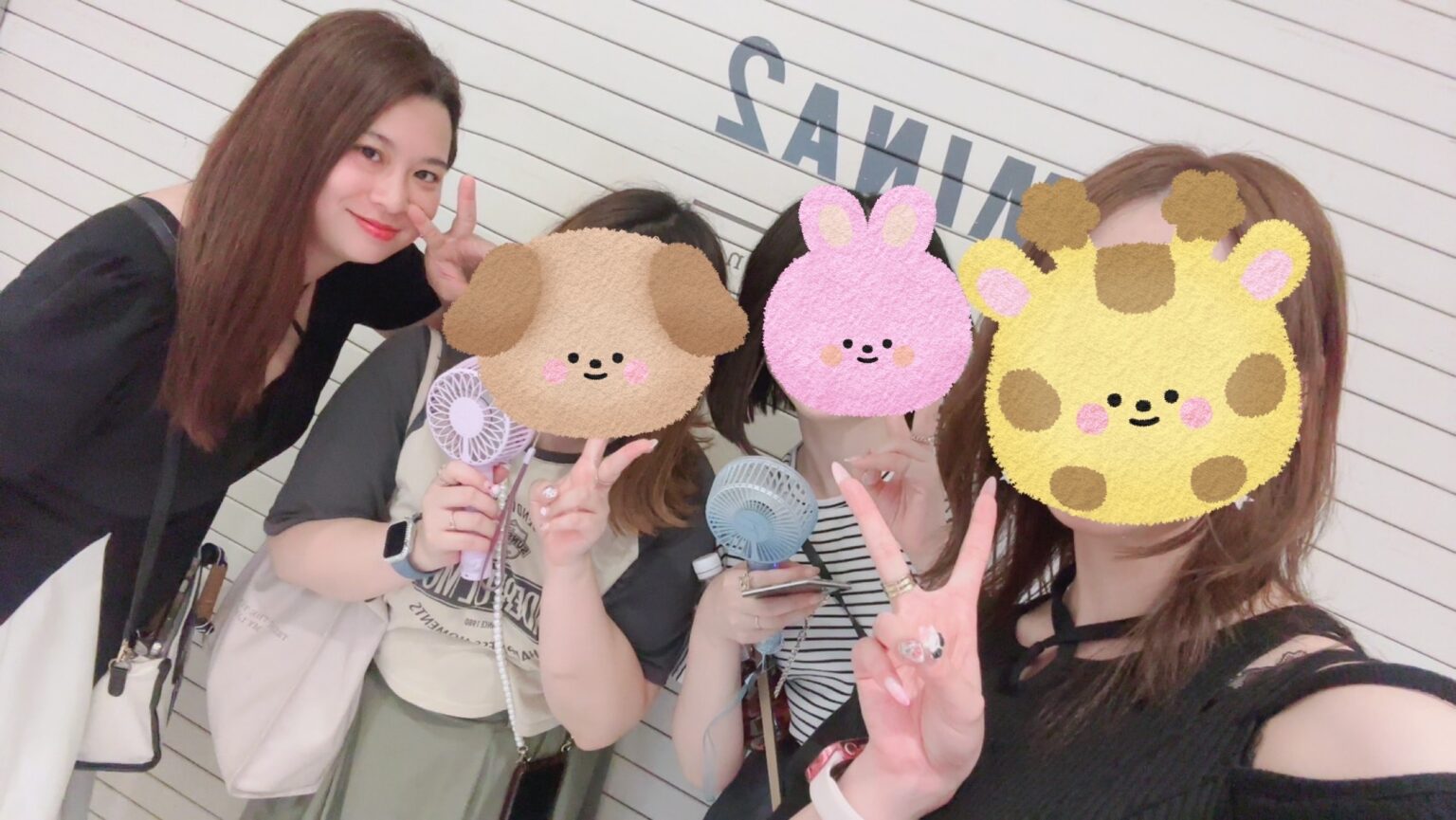 リサです！ - 新橋 スナック CARAT UTAGE 宴