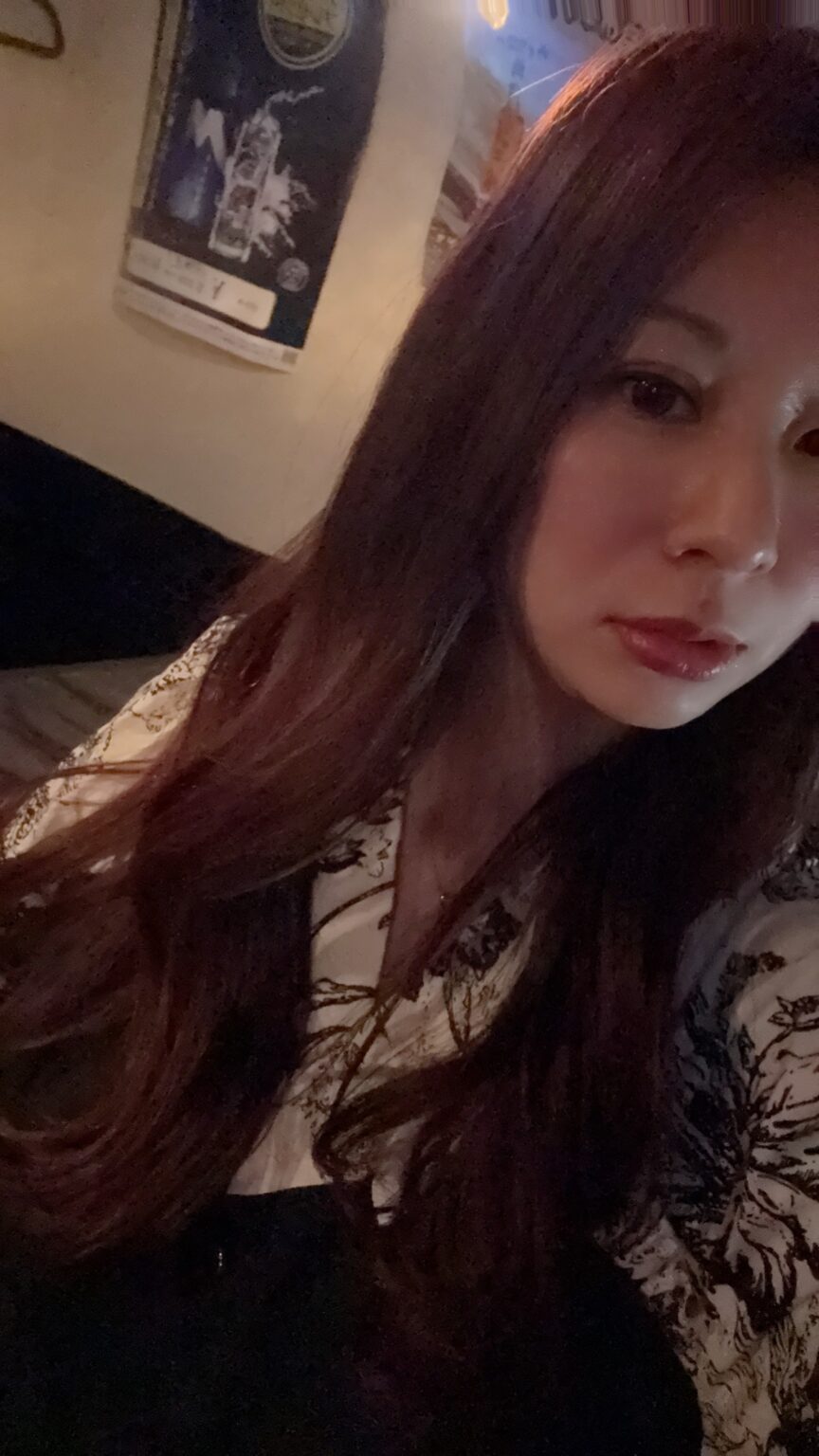 りさです😊 - 新橋 スナック CARAT UTAGE 宴