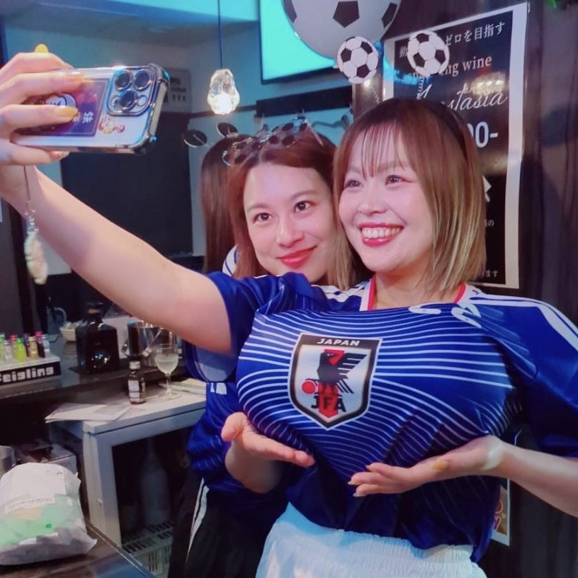 ココです⭐️ - 新橋 スナック CARAT UTAGE 宴